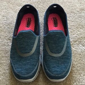 Skechers slip on shoes
